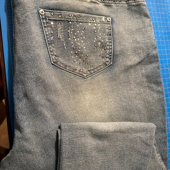 Venus Skinny jeans Size 24R featuring rhinestones - Picture 7 of 11